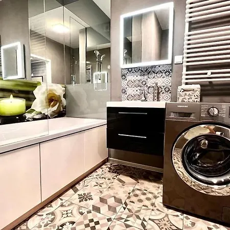 Stylish In City Centre Apartment